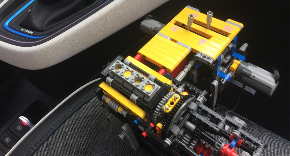 Von Lego, Leichtbau und Formel 1, so entstand der E-TECH Hybridantrieb: Ein  Blick hinter die Kulissen der Renault Entwicklungsabteilungen - Presse  Website Schweiz