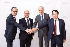 v.l.n.r.: François Provost_CEO Renault Group, Ivan Espinosa_CEO Nissan, Jean-Dominique Senard_Vorsitzender Allianz & Vorstandsvorsitzender Renault Group, Takao Kato_CEO Mitsubishi Motors