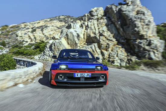 Mini-Supercar in Aktion: Renault 5 Turbo 3E feiert Debüt bei der Tour de Corse Historique Mini-Supercar in Aktion: Renault 5 Turbo 3E feiert Debüt bei der Tour de Corse Historique