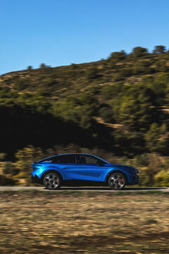 Alpine A390_Bleu Alpine Vision_Exterior