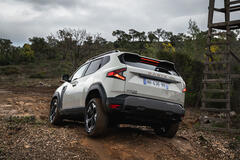 Dacia Duster hybrid 150 4x4