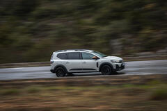 Dacia Jogger hybrid 155