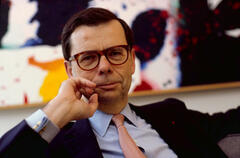 Renault Group renomme son site au Mans « Manufacture Louis Schweitzer – Le Mans » Renault Group renomme son site au Mans « Manufacture Louis Schweitzer – Le Mans »