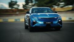 Von Le Mans bis Assetto Corsa: Pierre Gasly testet das Alpine Active Torque Vectoring am Steuer der A390 GTS