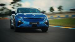 Von Le Mans bis Assetto Corsa: Pierre Gasly testet das Alpine Active Torque Vectoring am Steuer der A390 GTS