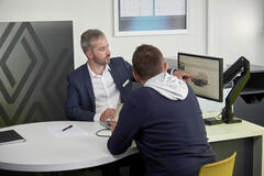 Renault Pro+ Niederlassung Plaisir · Verkaufsraum