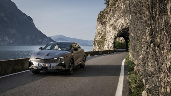 Die neue Alpine A390 GTS: ein Sport Fastback für Alltag und Rennstrecke