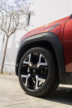 Renault 4 E-Tech electric « plein sud® »