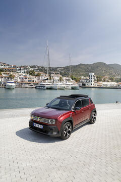 Renault 4 E-Tech electric « plein sud® »