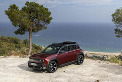 Renault 4 E-Tech electric « plein sud® »