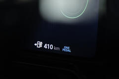 Renault 4 E-Tech electric « plein sud® »