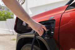 Renault 4 E-Tech electric « plein sud® »