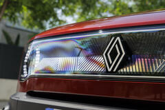 Renault 4 E-Tech electric « plein sud® »