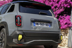 Renault 4 E-Tech electric « plein sud® »