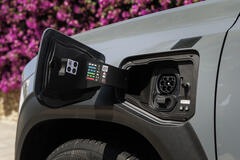 Renault 4 E-Tech electric « plein sud® »