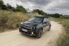Renault 4 E-Tech electric « plein sud® »