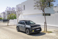 Renault 4 E-Tech electric « plein sud® »
