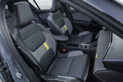 Renault 4 E-Tech electric « plein sud® »