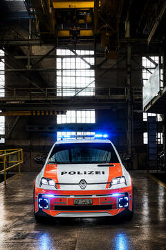 Renault 5 E-Tech electric Quartierpolizei Winterthur