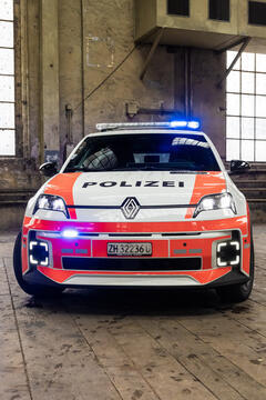 Renault 5 E-Tech electric Quartierpolizei Winterthur