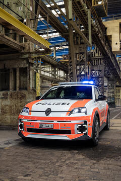 Renault 5 E-Tech electric Quartierpolizei Winterthur