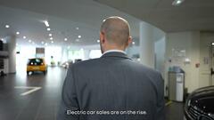 STORY: Elektroauto-Verkäufer mit ganzem Herzen