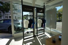 Alpine eröffnet Pop-up-Store am Utoquai in Zürich